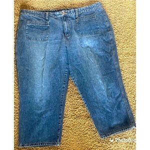 Capris Jeans by  Venezia Jeans Clothing Co.